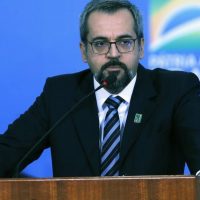 ministro-da-educacao